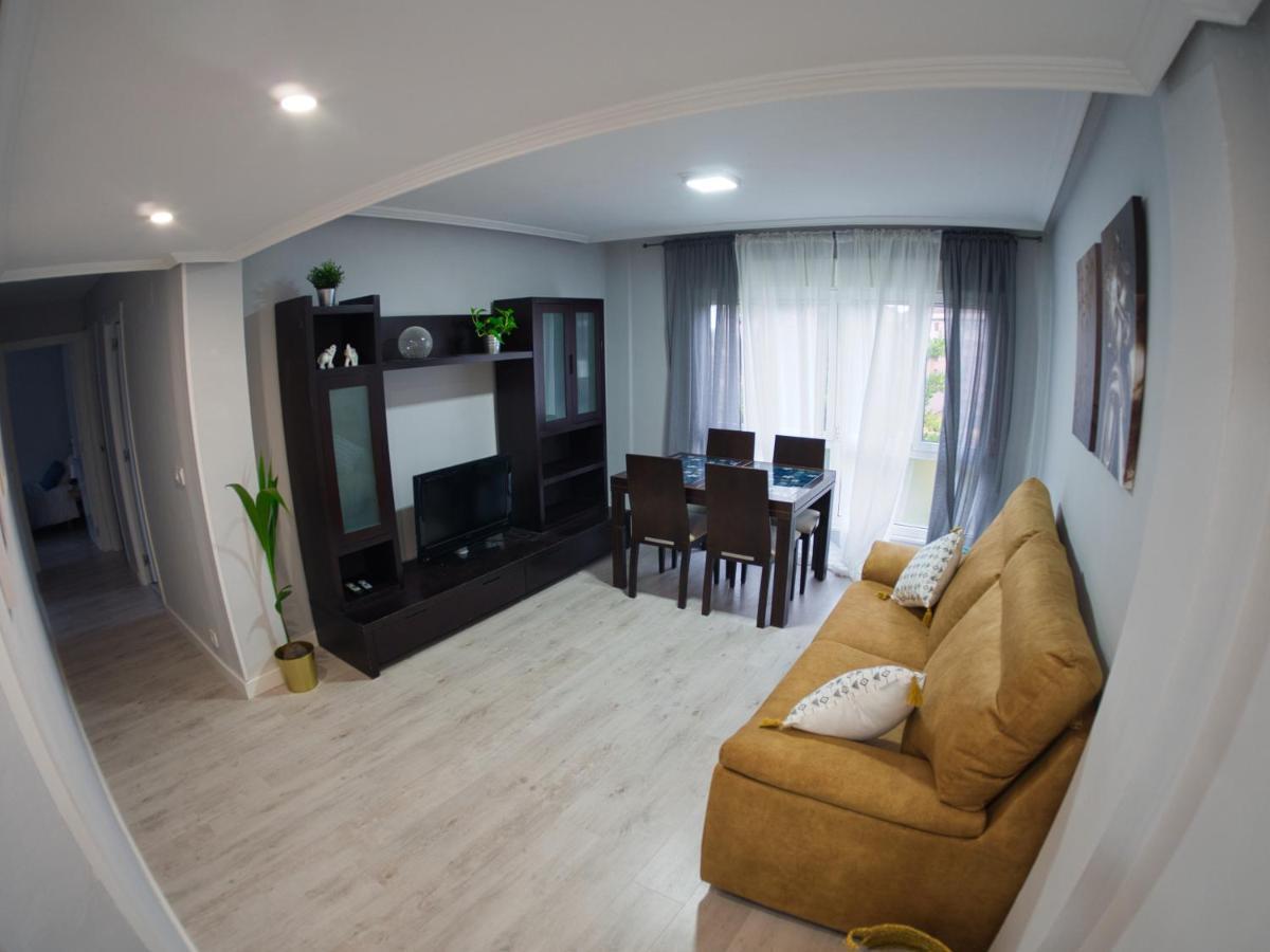 Bonito Piso Villafria Oviedo Buitenkant foto